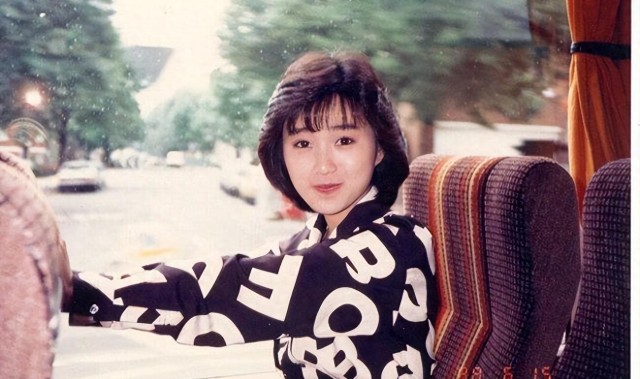 堕落的“清纯女星”酒井法子，这张腿间蝴蝶背后，隐藏着的故事