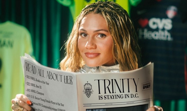 年薪超200万刀！大虫罗德曼之女成女足最高薪，男足C罗是其120倍